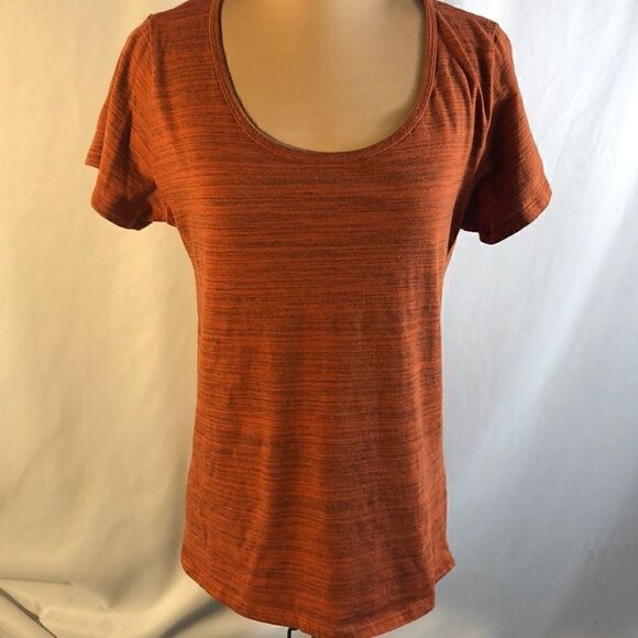 LuLaRoe woman’s size small shirt sleeve t-shirt - Picture 1 of 6